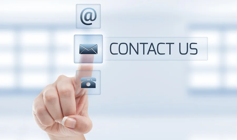 Customer support representative assisting a software user